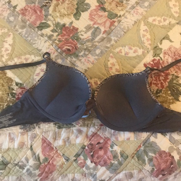 SOLD. Victoria Secret Sexy “Miraculous Plunge” Bra - Picture 4 of 6